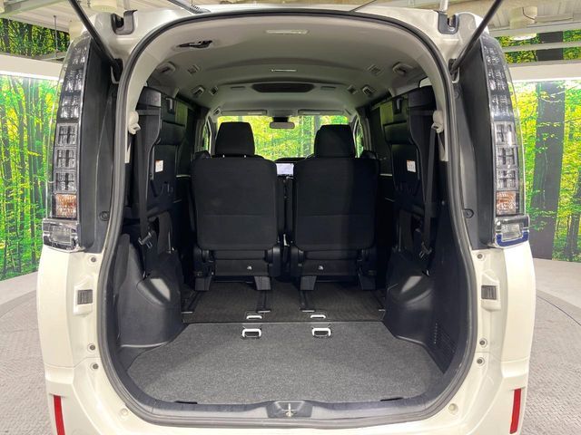 TOYOTA VOXY 2016 Image 31