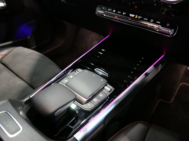 MERCEDES BENZ GLB 2023 Image 31