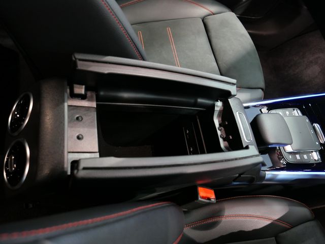 MERCEDES BENZ GLB 2023 Image 31