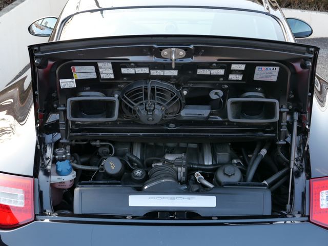 PORSCHE 911 2023 Image 31