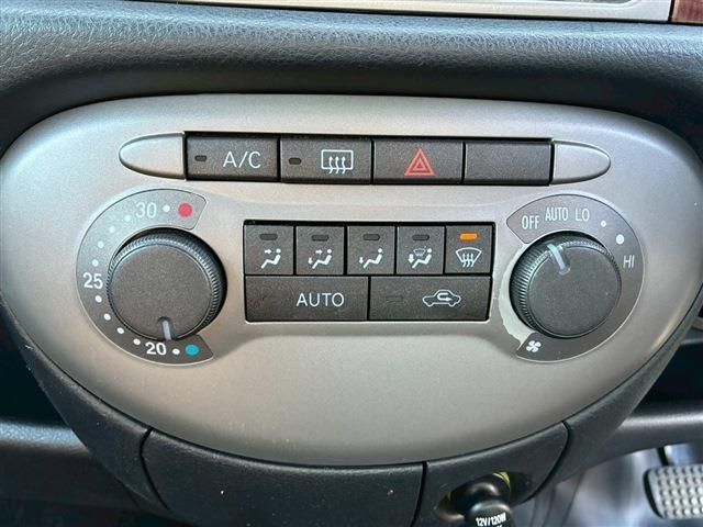 DAIHATSU MIRA GINO 2006 Image 31