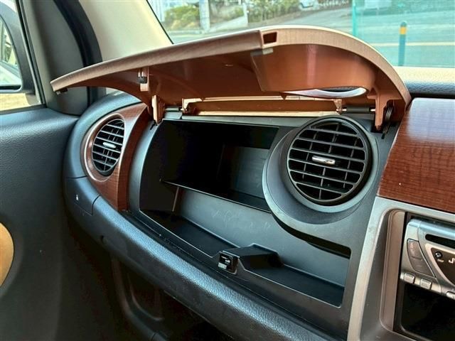 DAIHATSU MIRA GINO 2006 Image 31