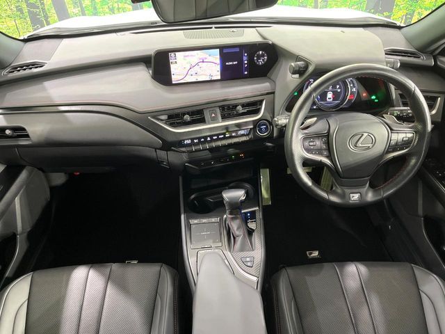TOYOTA LEXUS UX250H 2021 Image 31