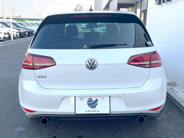 VOLKSWAGEN GOLF GTI 2015 Image 31