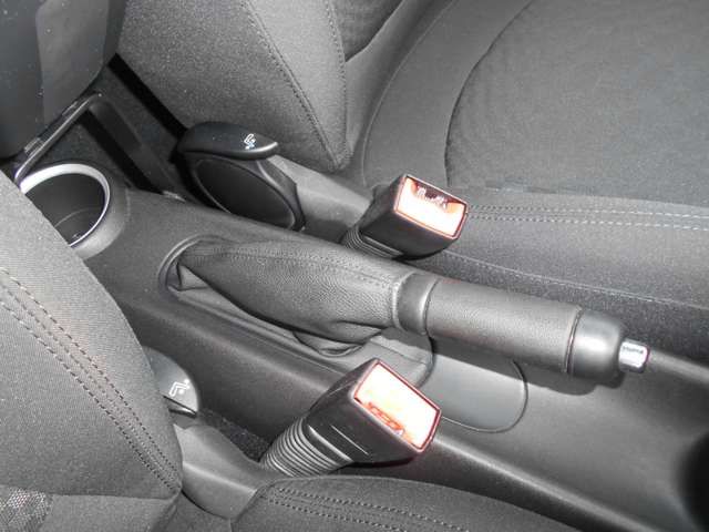 BMW MINI COOPER S CO 2012 Image 31