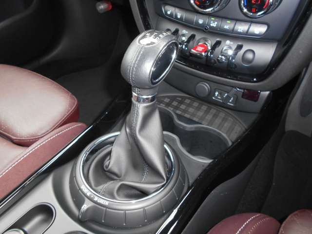 BMW MINI COOPER S CL 2016 Image 31