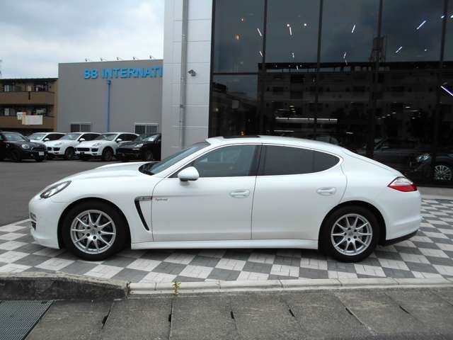 PORSCHE PANAMERA 2013 Image 31