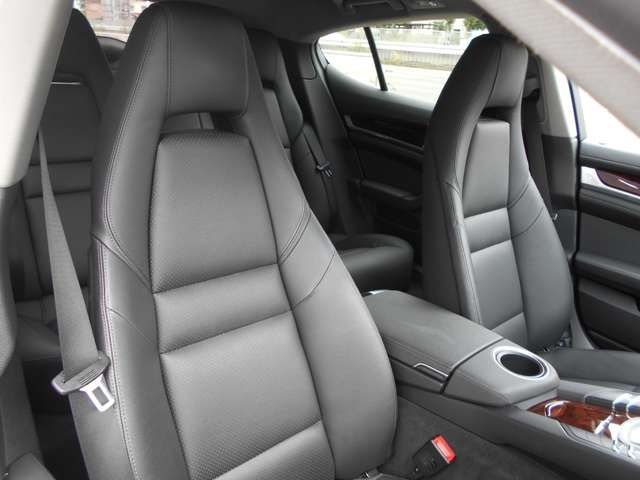 PORSCHE PANAMERA 2013 Image 31