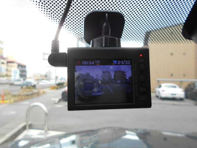 BMW MINI COOPER D CR 2016 Image 31