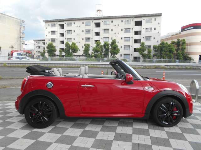 BMW MINI OPEN 2017 Image 31