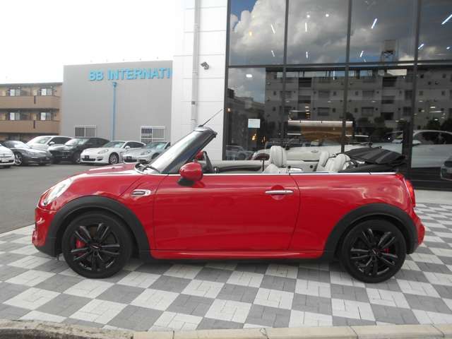 BMW MINI OPEN 2017 Image 31