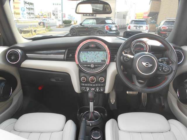 BMW MINI OPEN 2017 Image 31