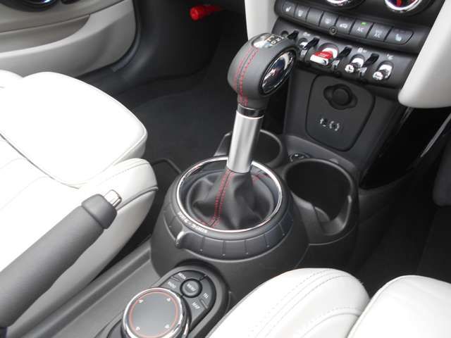 BMW MINI OPEN 2017 Image 31