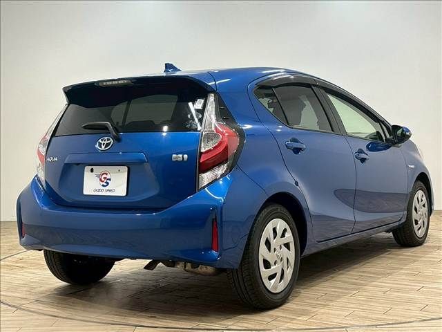 TOYOTA AQUA 2017 Image 31