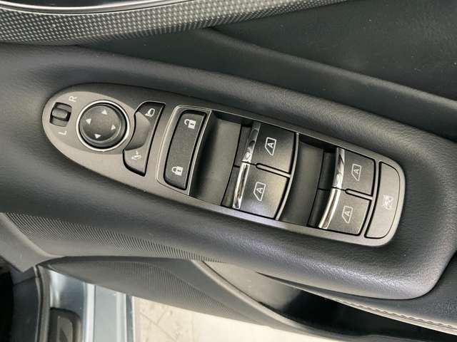 NISSAN SKYLINE HYBRID 2018 Image 31