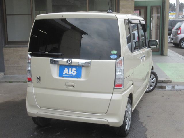 HONDA N BOX 2017 Image 31