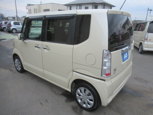 HONDA N BOX 2017 Image 31