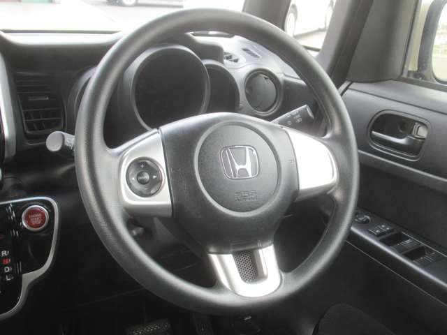 HONDA N BOX 2017 Image 31