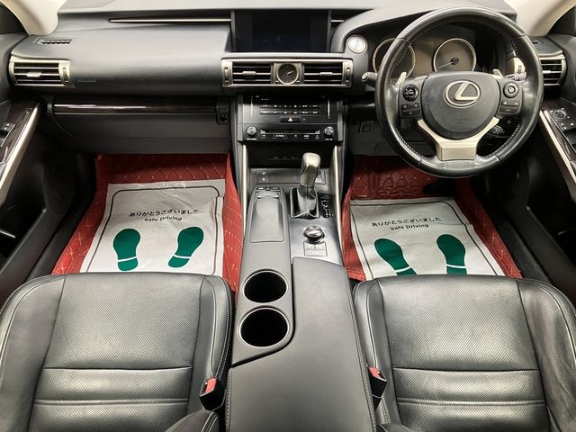 TOYOTA LEXUS IS300H 2013 Image 31