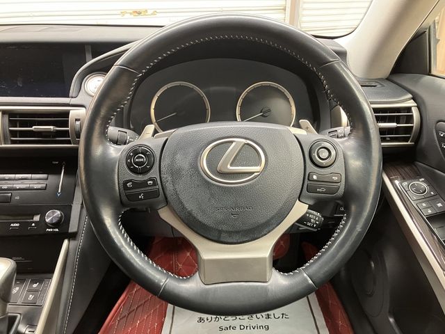 TOYOTA LEXUS IS300H 2013 Image 31