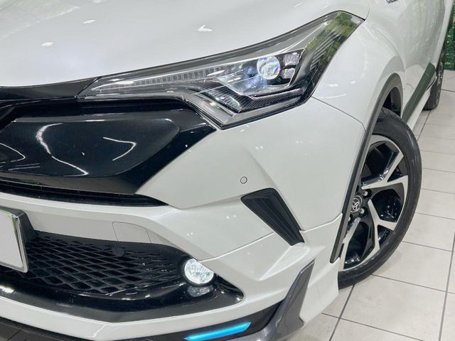 TOYOTA C-HR 2017 Image 31