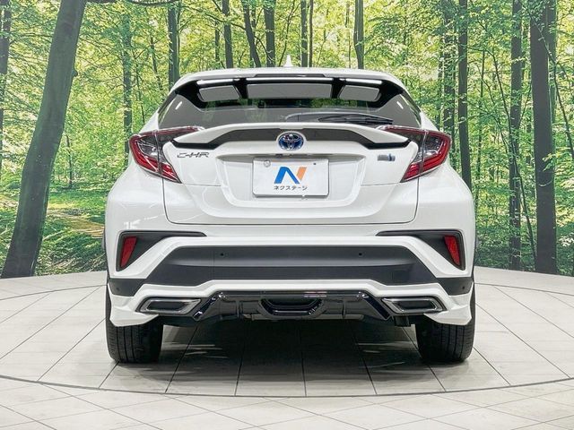 TOYOTA C-HR 2017 Image 31