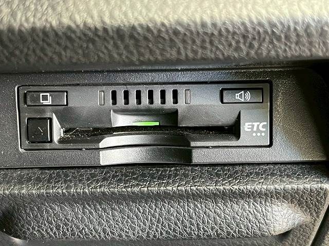 TOYOTA NOAH HYBRID 2019 Image 31