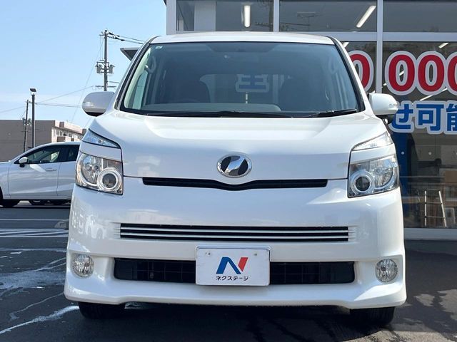 TOYOTA VOXY 2009 Image 31