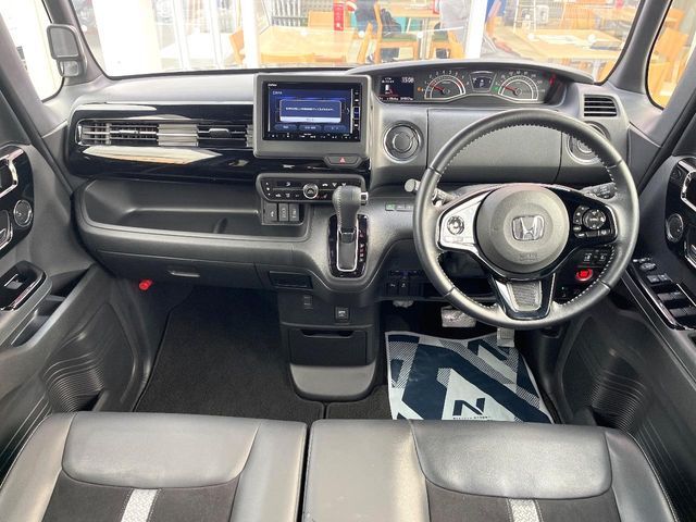 HONDA N BOX CUSTOM 2021 Image 31