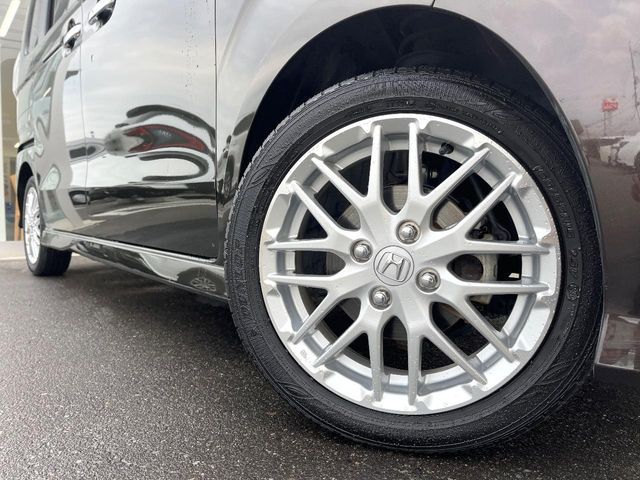 HONDA N BOX CUSTOM 2021 Image 31