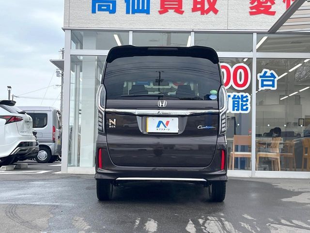 HONDA N BOX CUSTOM 2021 Image 31