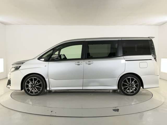 TOYOTA VOXY 2020 Image 31