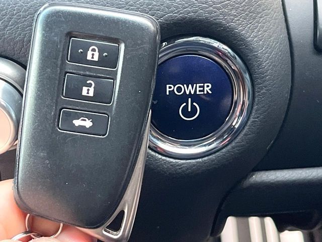 TOYOTA LEXUS GS300H 2017 Image 31