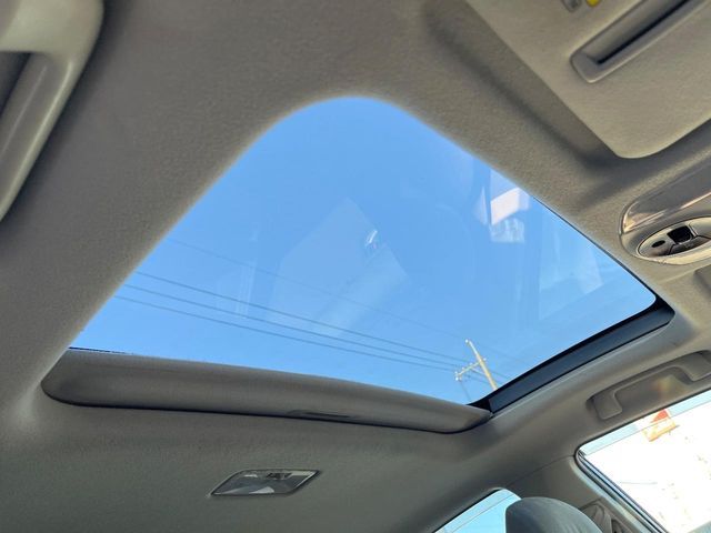 TOYOTA PRIUS 2011 Image 31