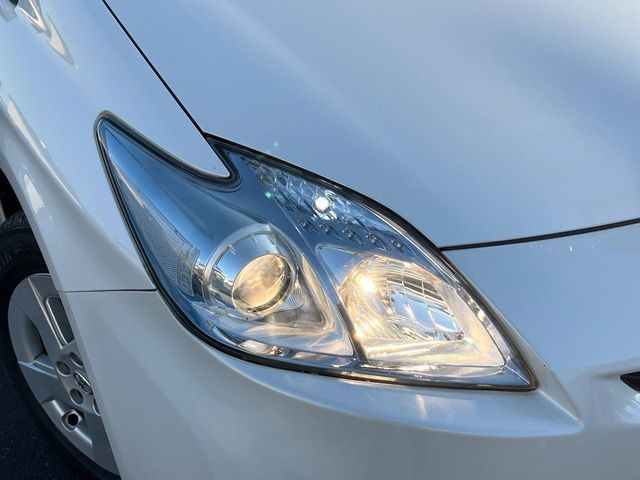 TOYOTA PRIUS 2011 Image 31