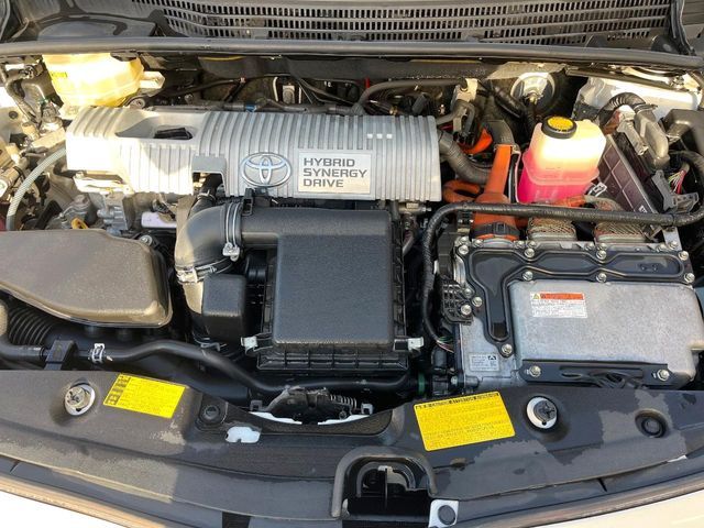 TOYOTA PRIUS 2011 Image 31