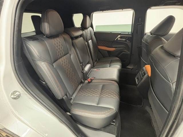 MITSUBISHI OUTLANDER PHEV 2022 Image 31