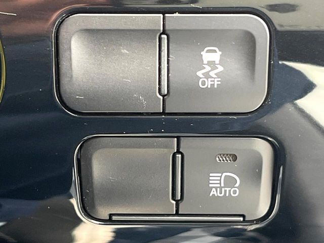 TOYOTA PRIUS 2020 Image 31