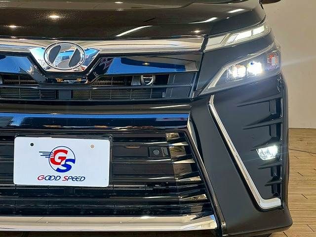 TOYOTA VOXY 2019 Image 31