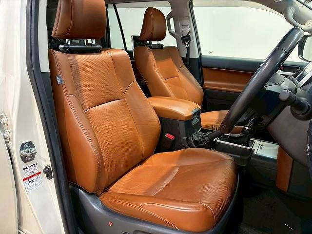 TOYOTA LANDCRUISER PRADO 2022 Image 31