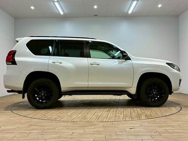 TOYOTA LANDCRUISER PRADO 2022 Image 31
