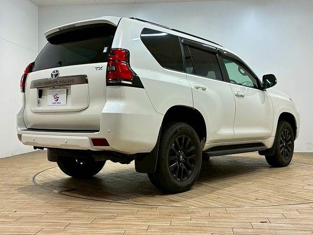 TOYOTA LANDCRUISER PRADO 2022 Image 31