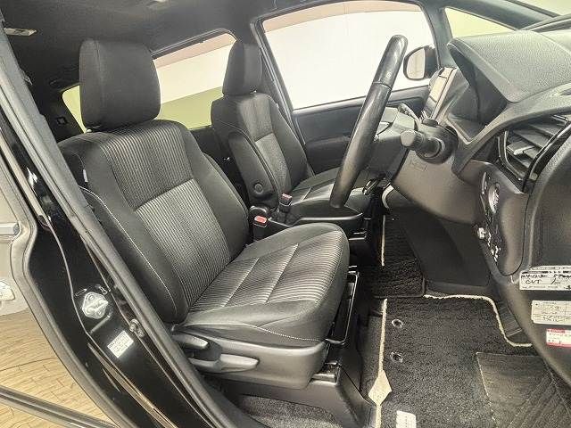 TOYOTA VOXY 2019 Image 31