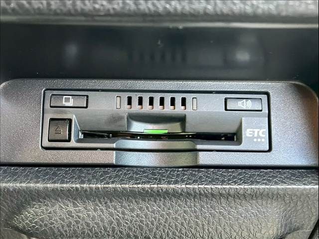 TOYOTA ESQUIRE HYBRID 2017 Image 31