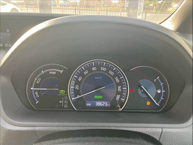 TOYOTA ESQUIRE HYBRID 2017 Image 31