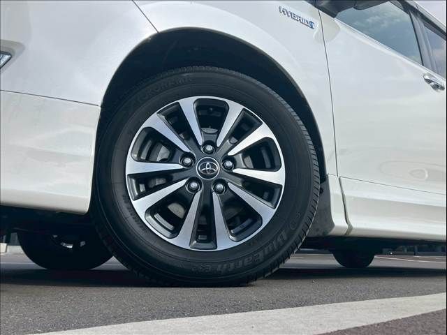 TOYOTA ESQUIRE HYBRID 2017 Image 31