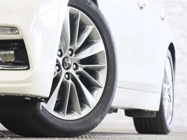 NISSAN SKYLINE HYBRID 2018 Image 31