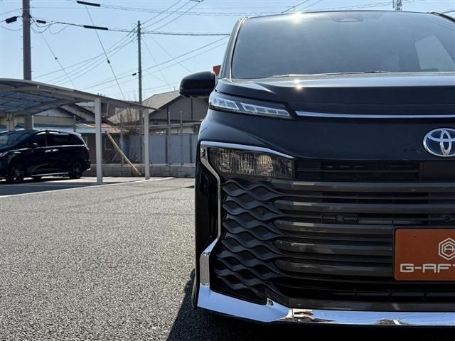 TOYOTA VOXY HYBRID 2022 Image 31