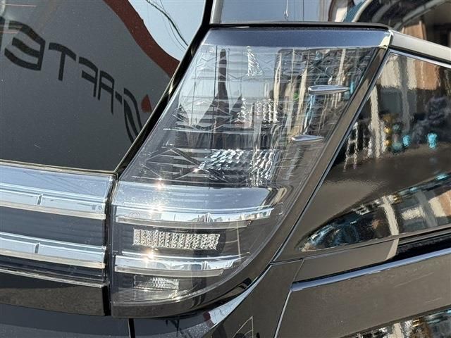 TOYOTA VOXY HYBRID 2022 Image 31