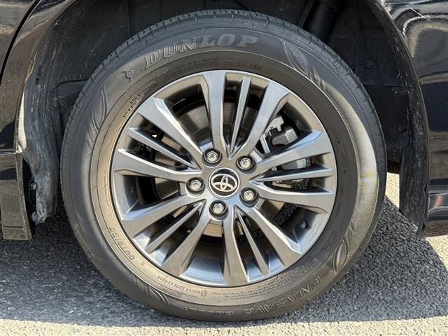 TOYOTA VOXY HYBRID 2022 Image 31